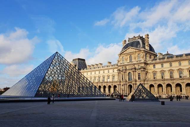 visiter musée du Louvre Paris France